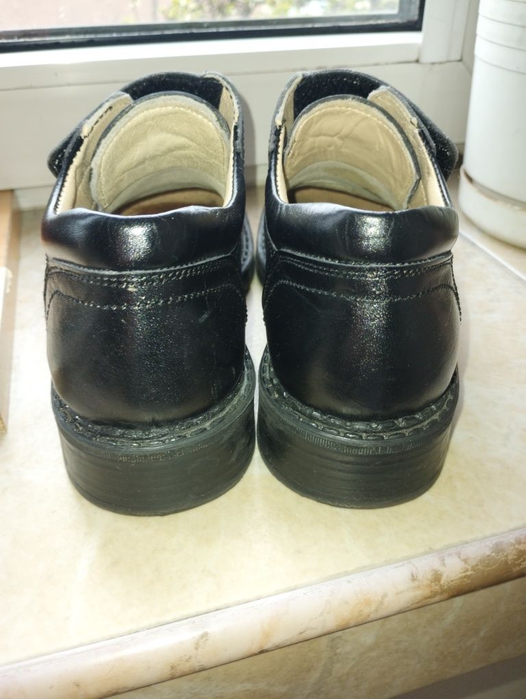 Eleganckie buty, roz. 33