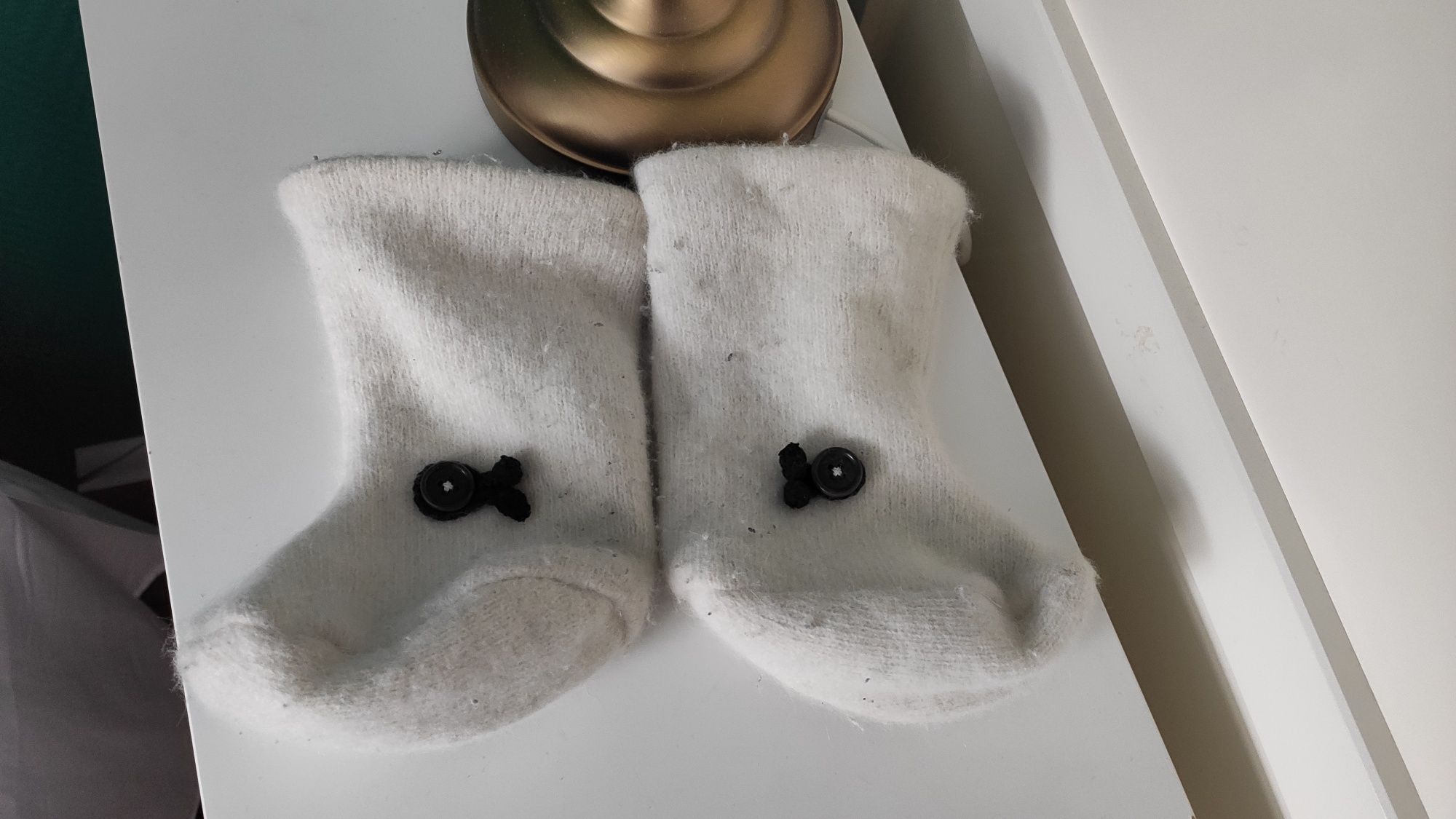 Wełniane buty kapcie dla niemowlaka niechodki
