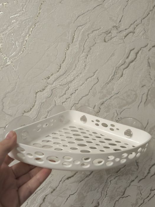 Полка в ванную угловая