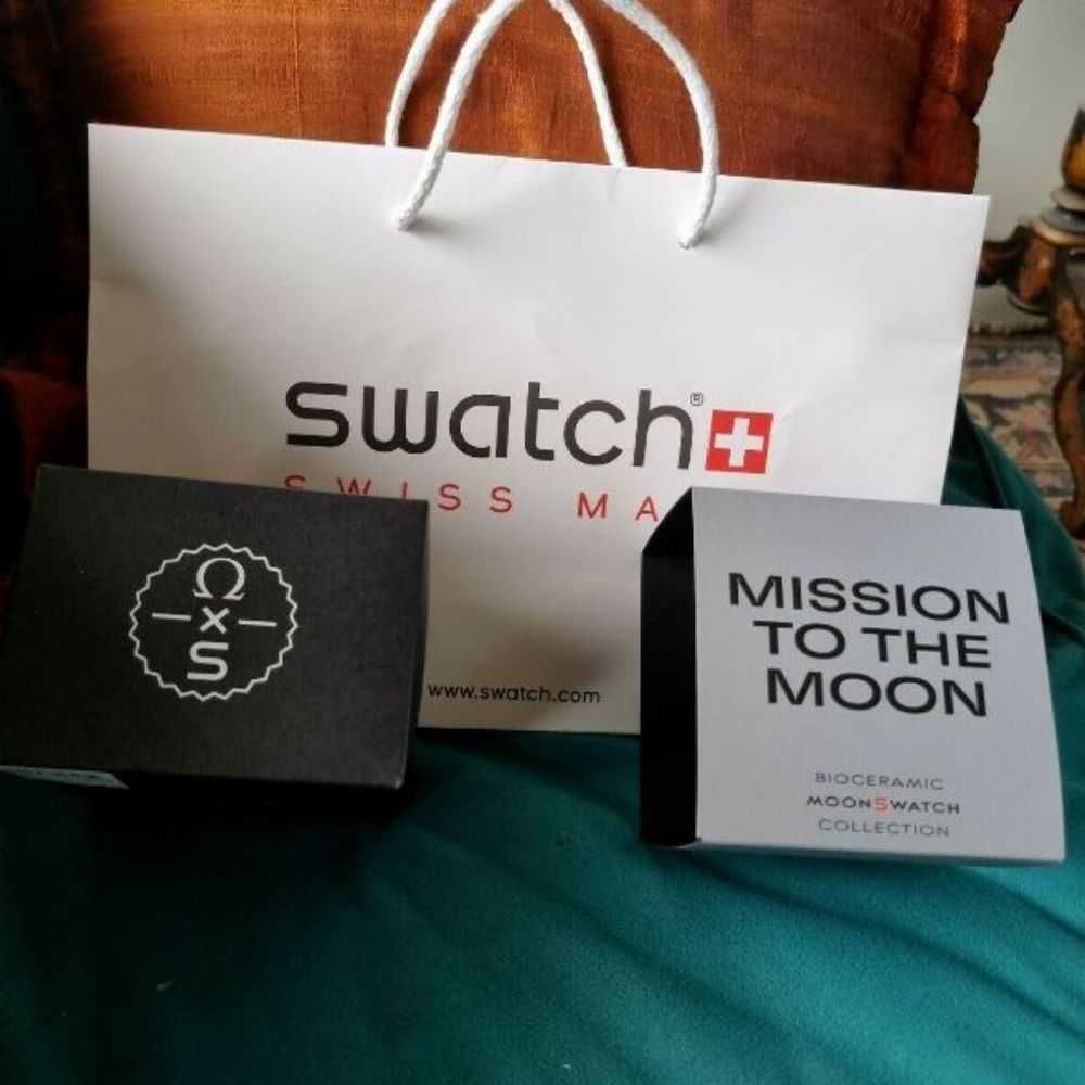 Omega x Swatch: Księżycowa Kolekcja z SO33M100