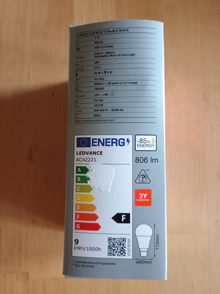 Żarówka LED 230V 9W Smart WiFi bagnetowa B22 NOWA