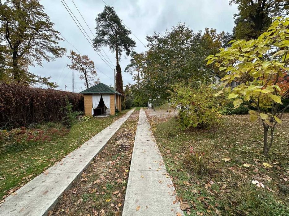 Продаж будинку 191м2 4 кімнати 18 соток