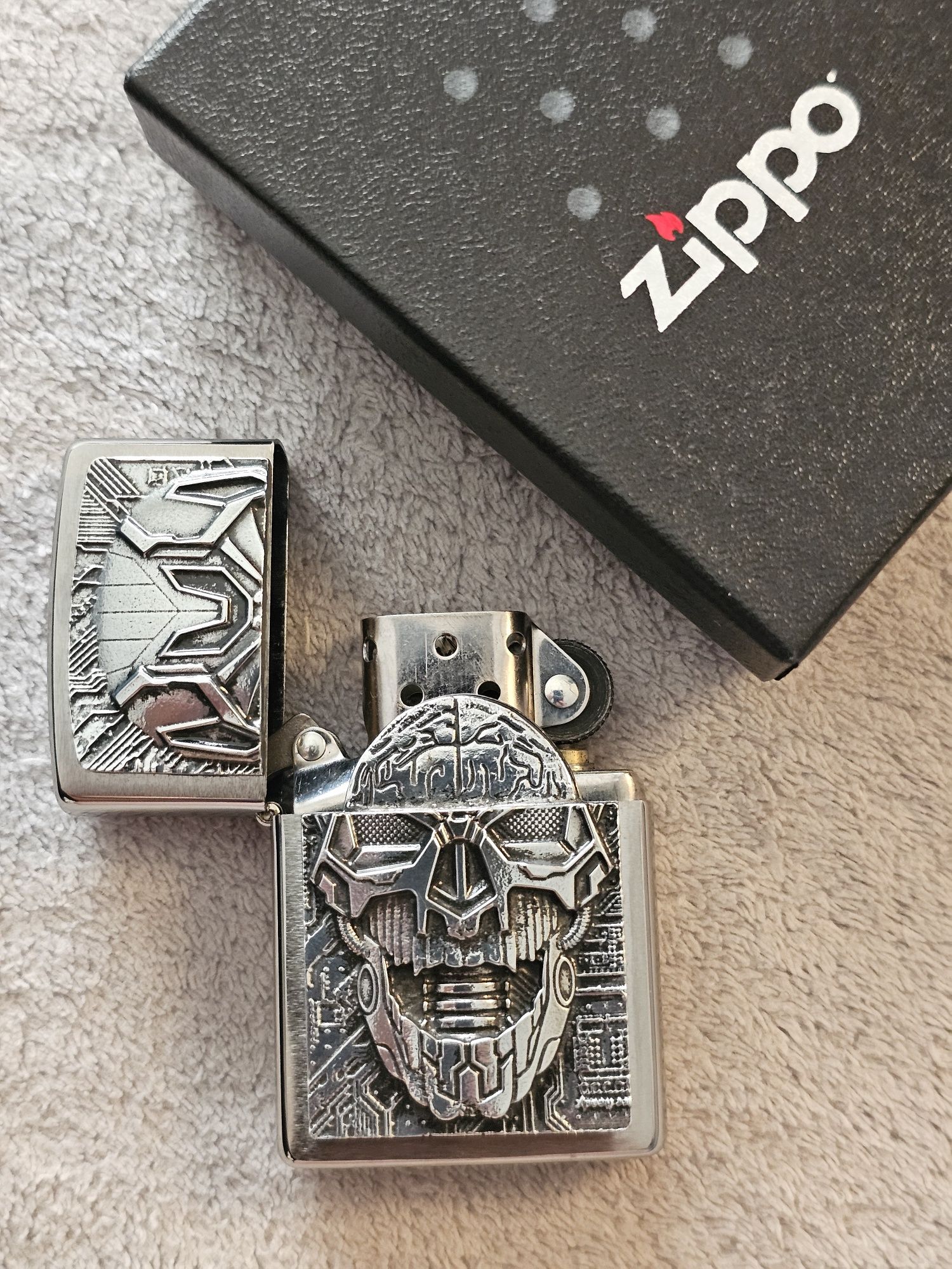 Zippo zapalniczka technic skull trick