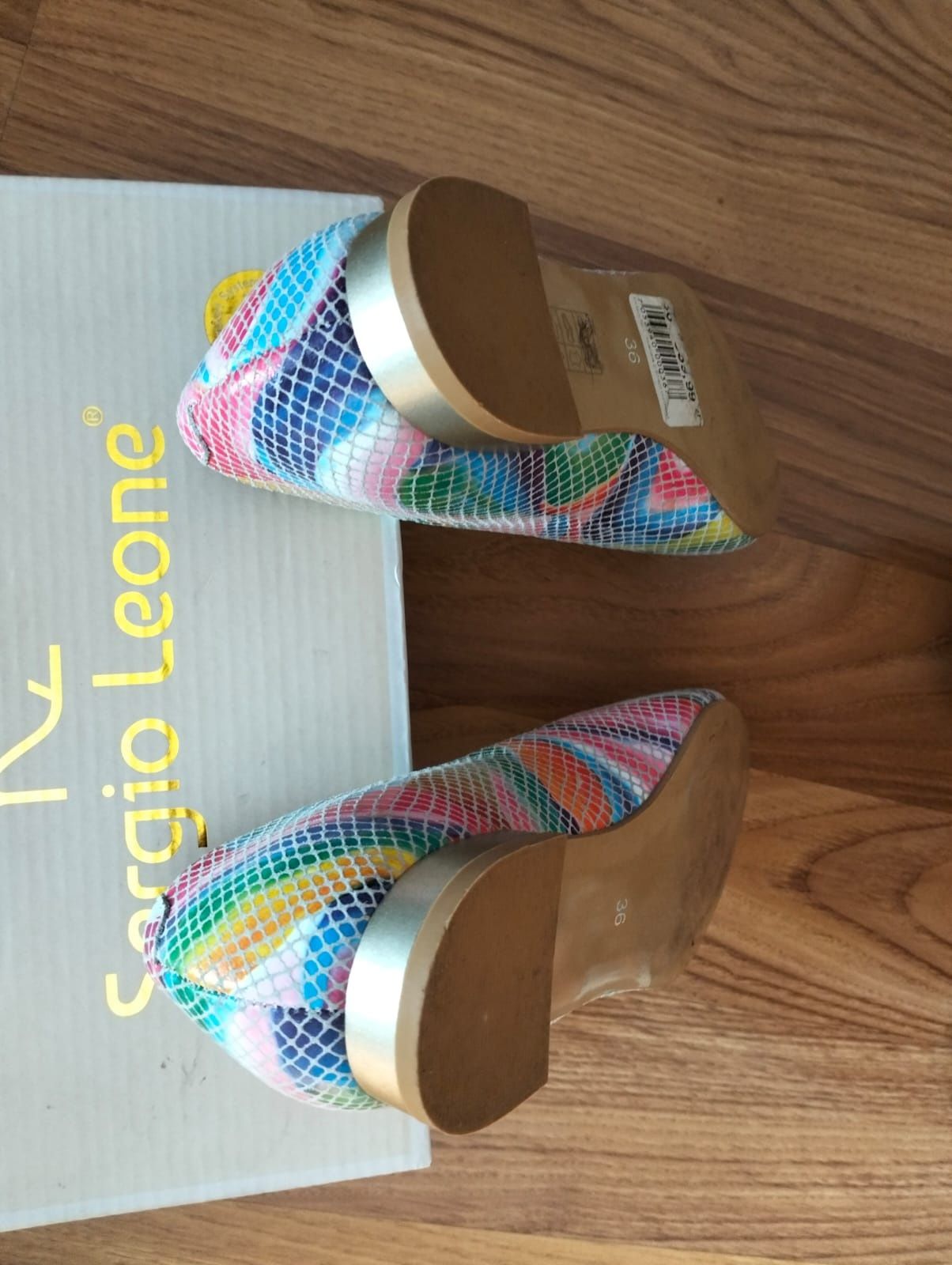 Buty wielokorowe CASU