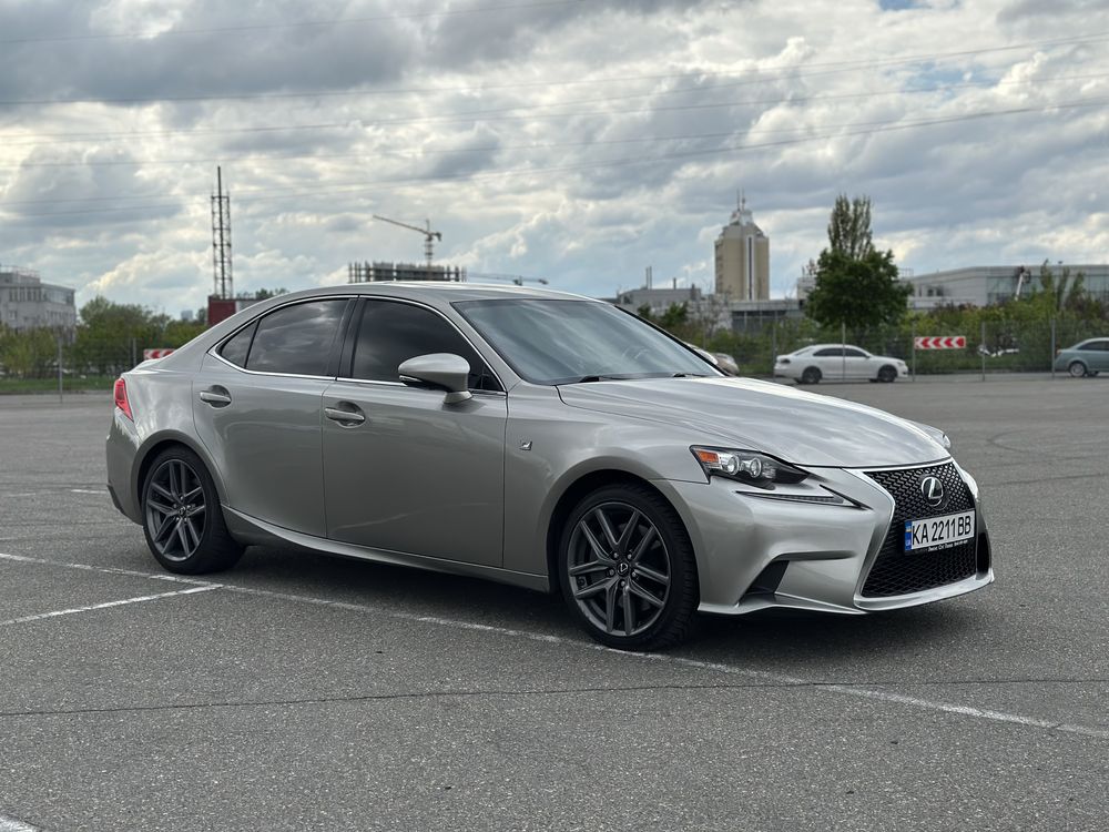 Lexus IS300 AWD 2015