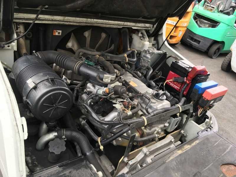 Навантажувач вилковий Nissan FG25