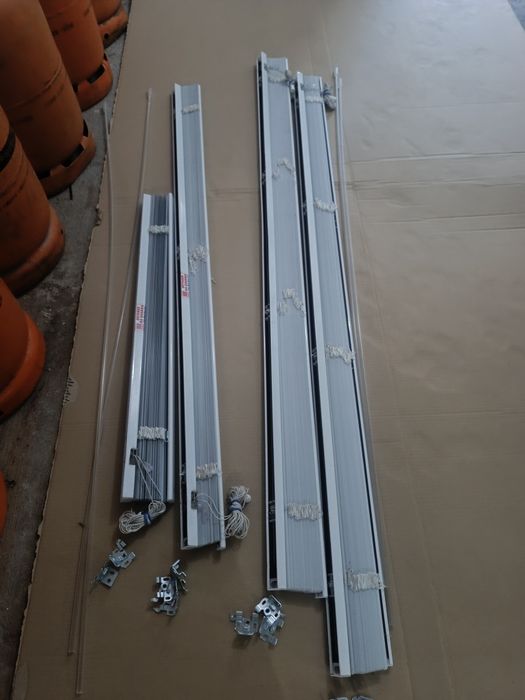 Estore de metal  127