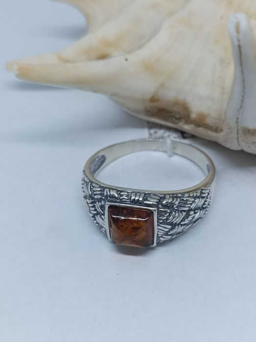 Srebrny pierścionek/sygnet z bursztynem, srebro 925, rozm 29