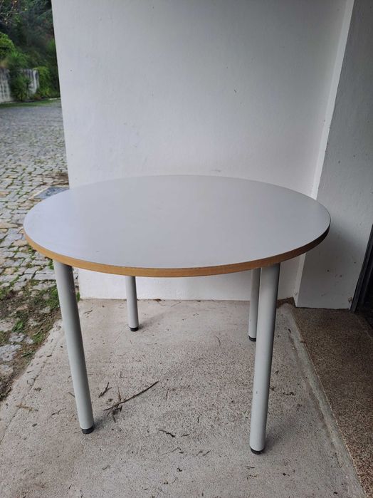 Mesa secretaria redonda