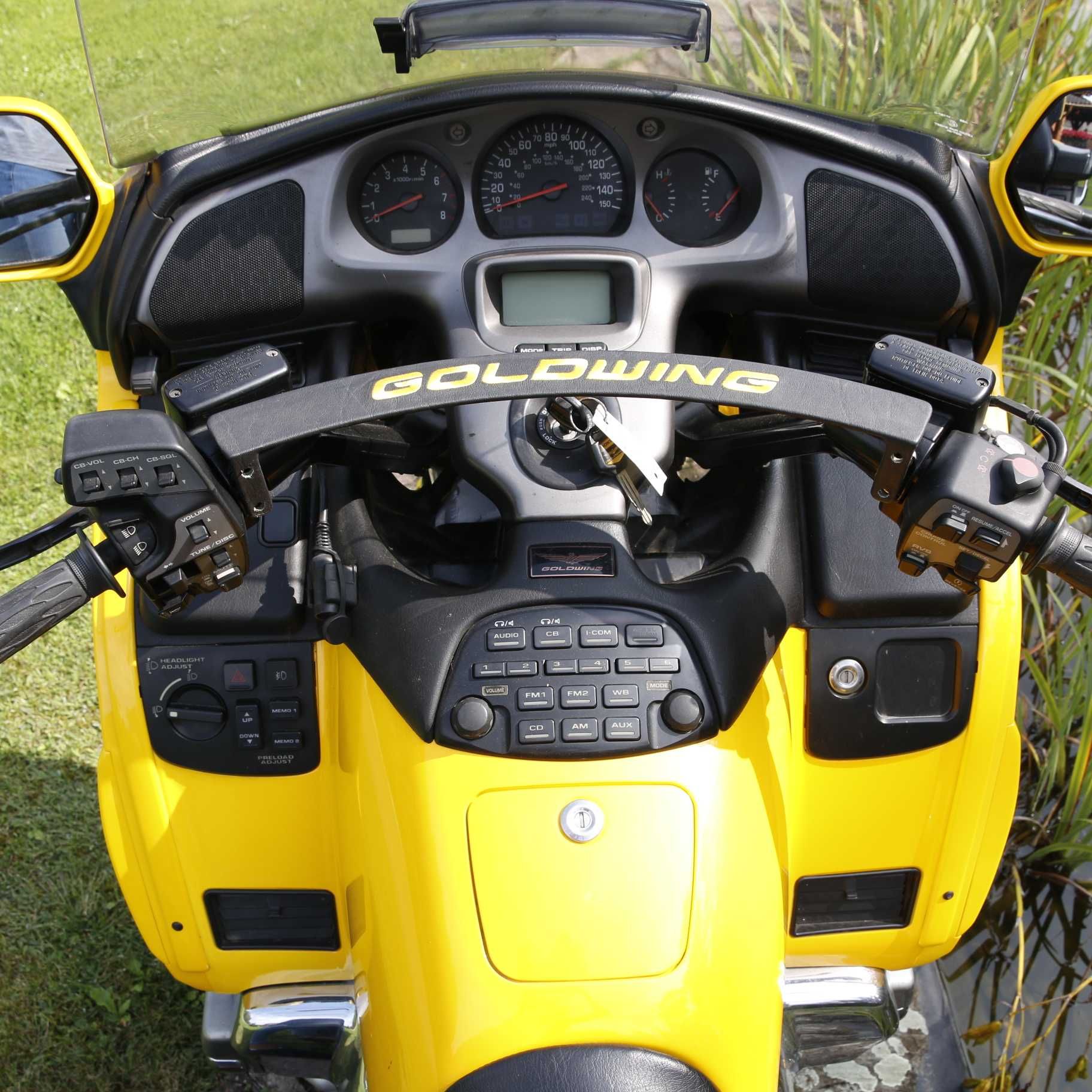 A203 Tylna szyba, deflektor Honda Goldwing GL 1800 nowe