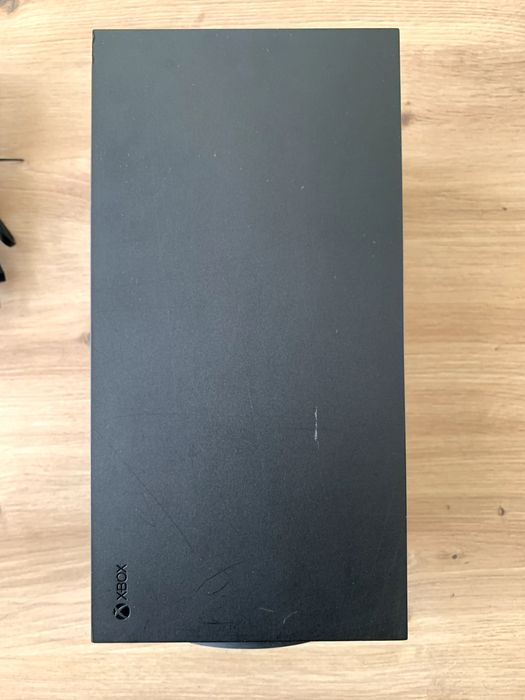 Ігрова консоль Xbox Series X + подарунок