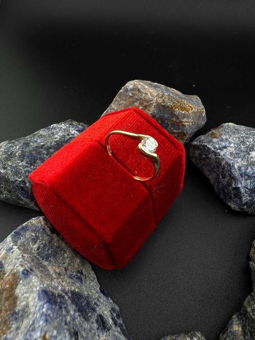 Złoty Pierścionek Duża Cyrkonia | JAK NOWY | 585 | 1.92g