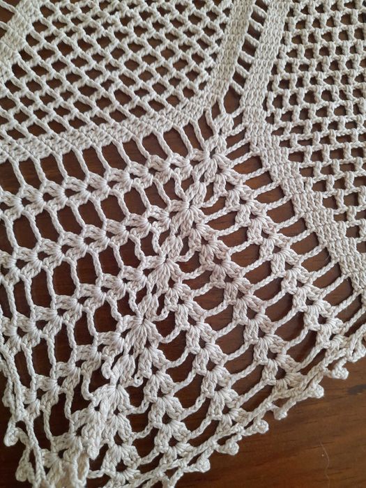 Napperon grande  em crochet.