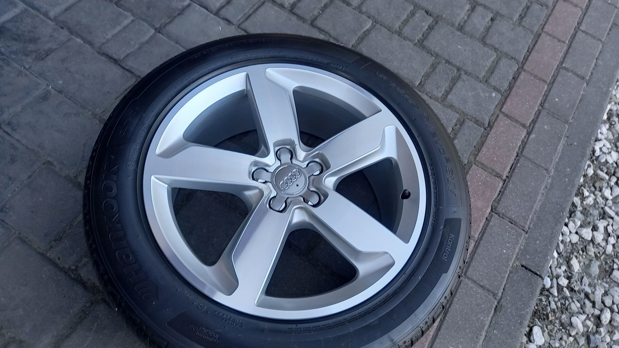 Oryginalne koła Letnie Audi Q5   8J 19" ET 39 5x112 4szt