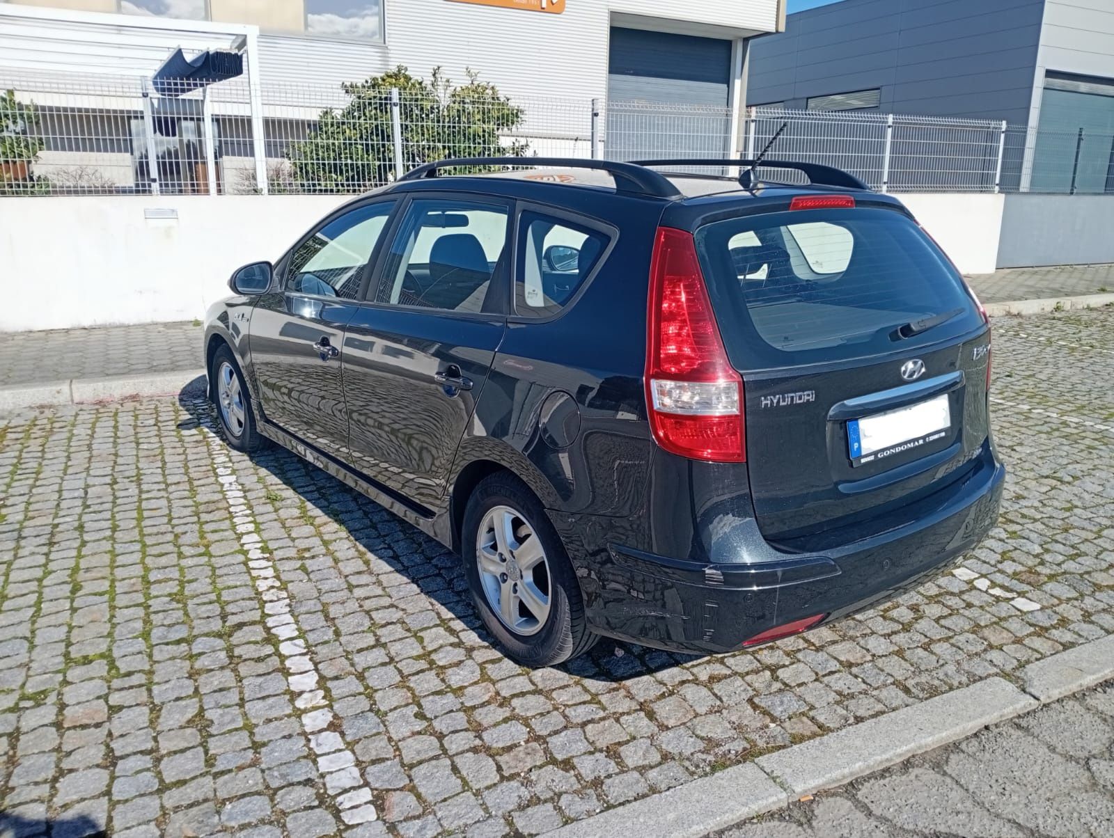 Hyundai i30 cw-1.6crdi blue comfort. Diesel