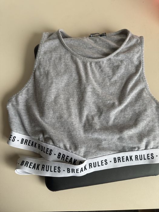 Top sportowy/ bra bershka :8