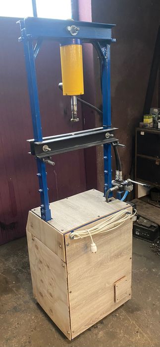 Prasa hydrauliczna elektryczna