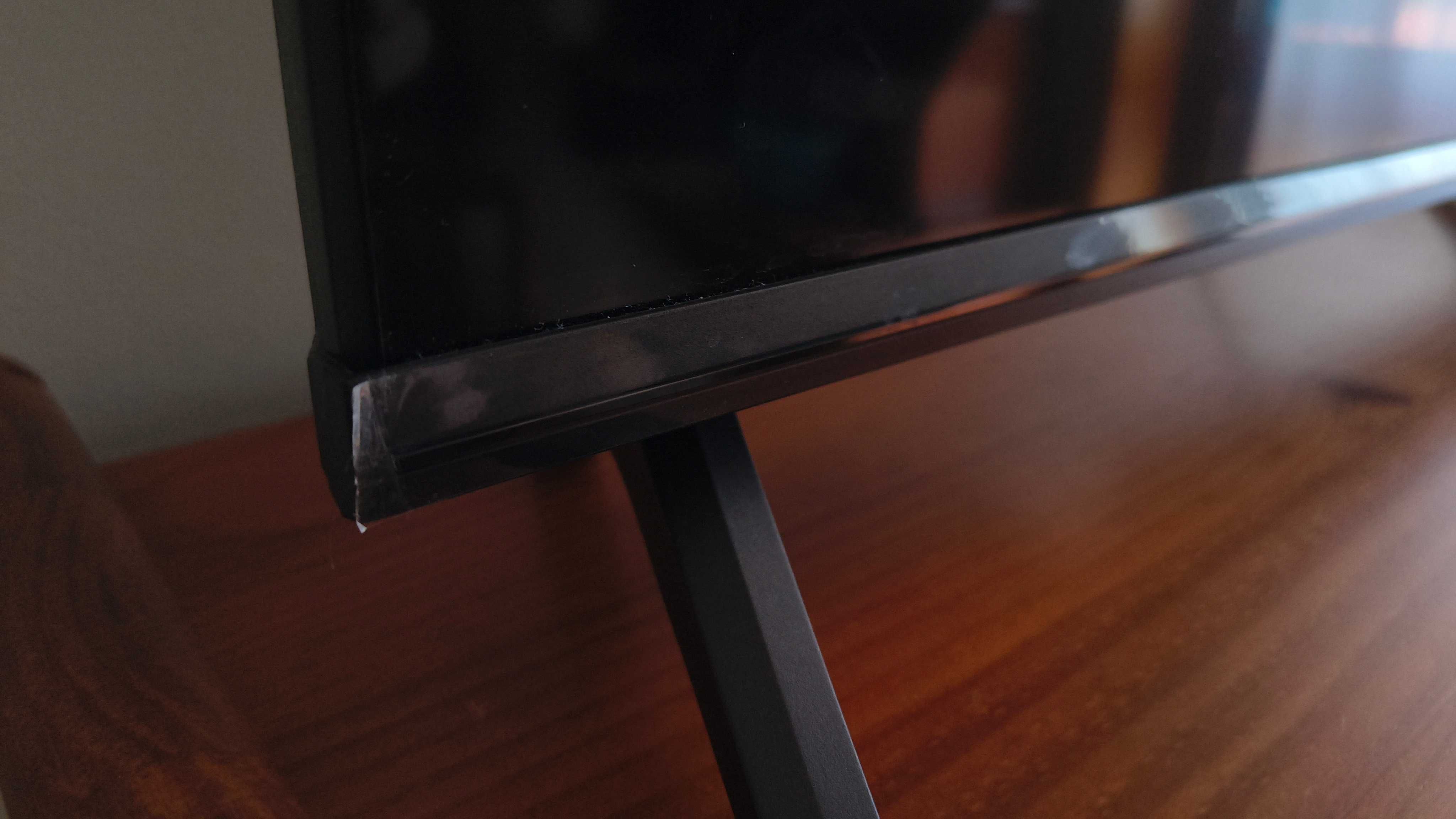 TV Hisense 32" 32A4KLED HD Smart TV como nova