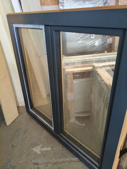 Okno drewniane z osłoną aluminiową