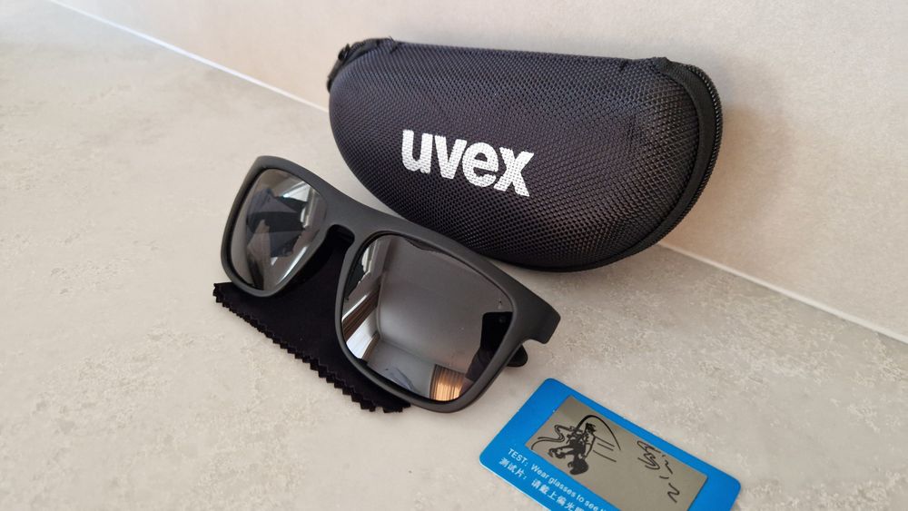 Okulary przeciwsłoneczne Uvex  polaryzacyjne UV400  nowe czarne