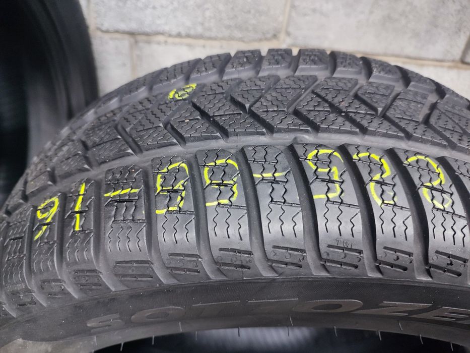Зимові шини 225/55 R16 PIRELLI