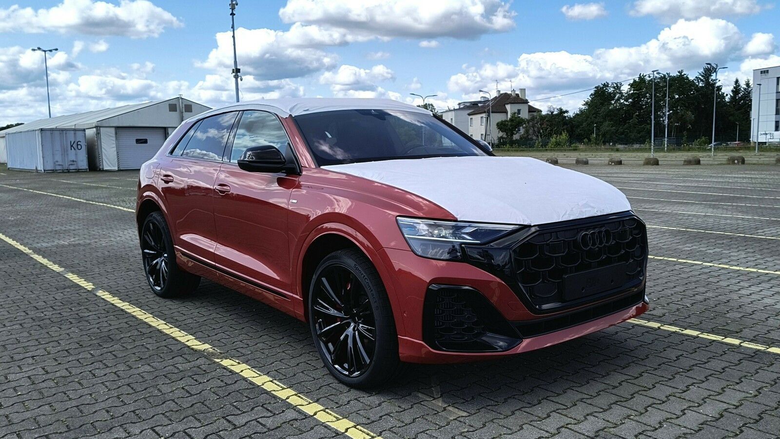 Audi Q8 Salon Polska, Pakiet promocyjny Comfort, Innovation, Matrix LED