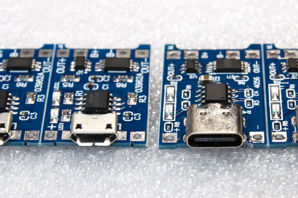 Контроллер заряда/разряда li-ion аккумулятора TP4056 micro-USB/type-C