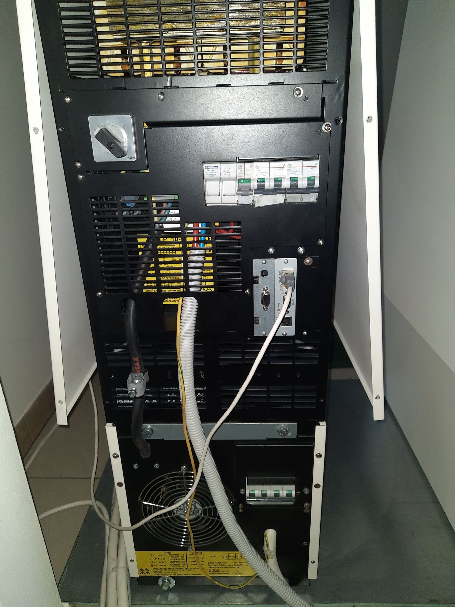 Джерело безперебійного живлення General Electric UPS LP 10-31T