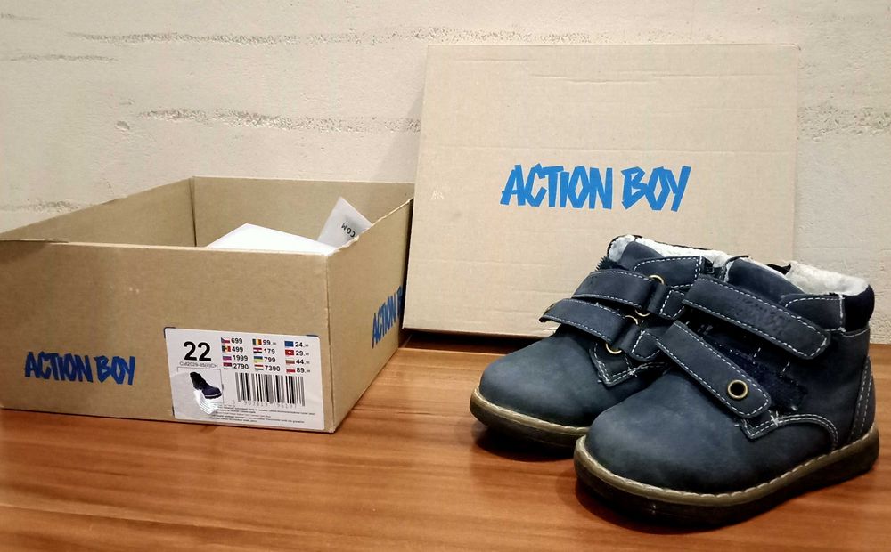 Buciki ocieplane chłopięce rozm. 22