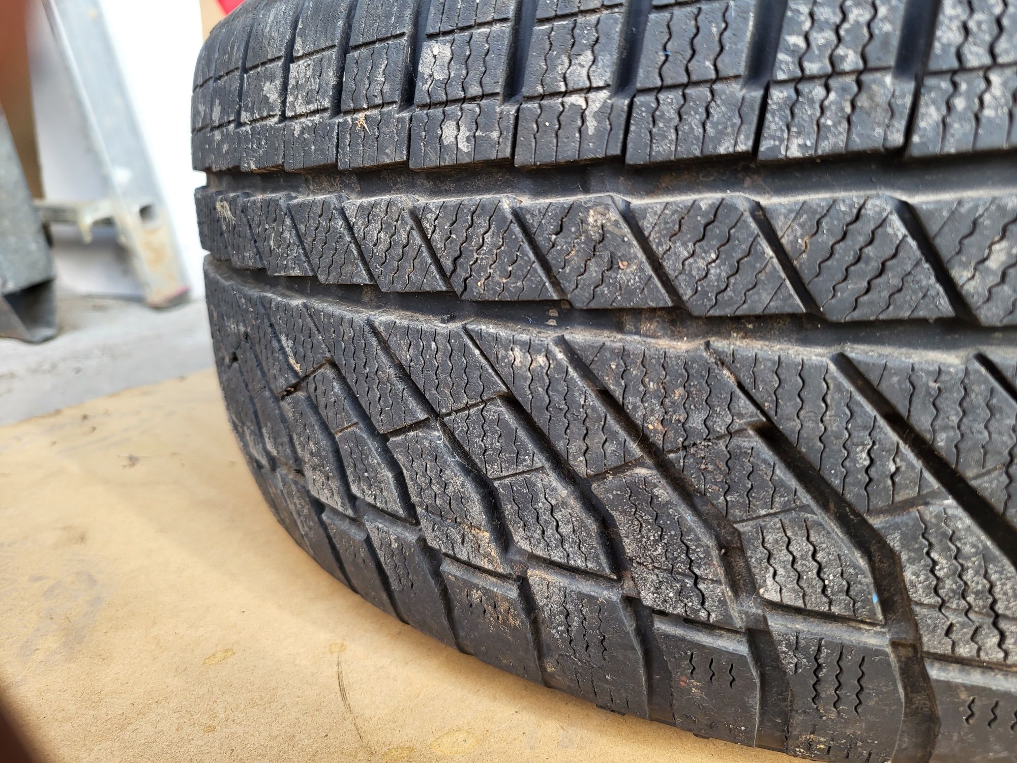 Felgi Audi S3 8L Avus 225/45 R17 5x112 Opony Zimowe