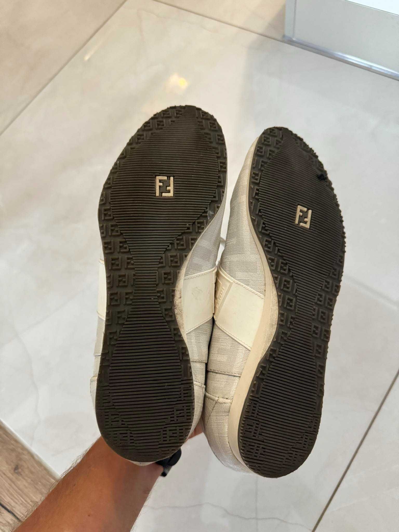 buty damskie Fendi Zucca Monogram Shoes White Cream r.38