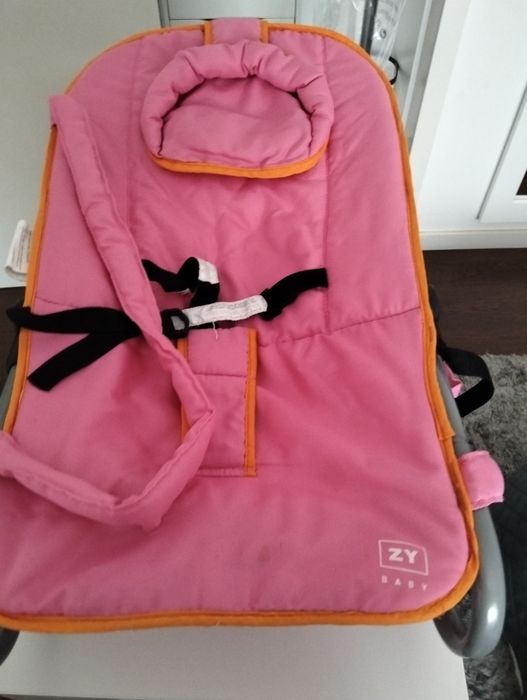 Cadeirinha baloiço da Zippy