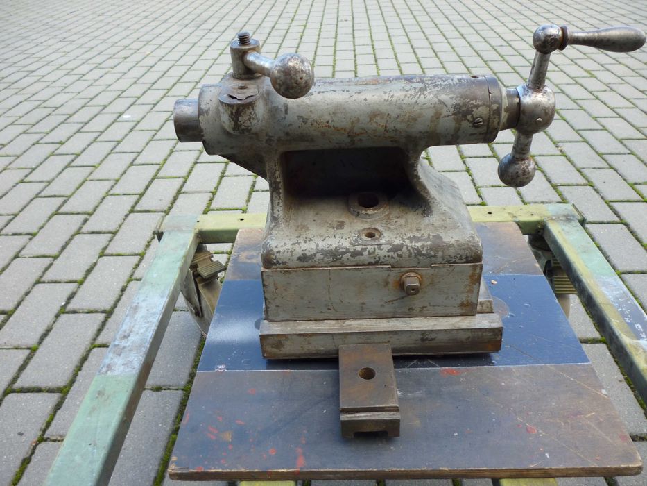 Konik do starej tokarki