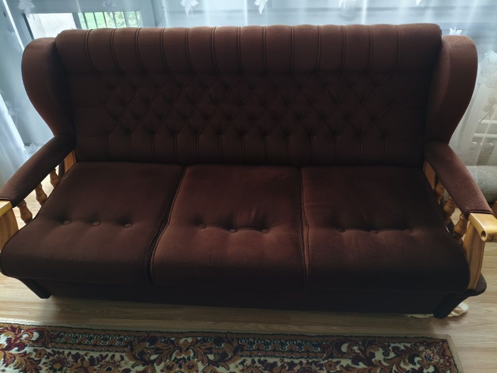 Sofa z funkcją spania plus dwa fotele