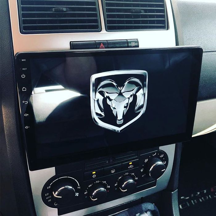 Автомагнітола Q03PRO.  10.1 дюйма, 10 android,  3 gb