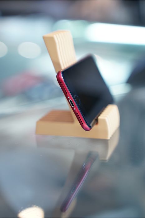 iPhone 8 64GB Red Neverlock