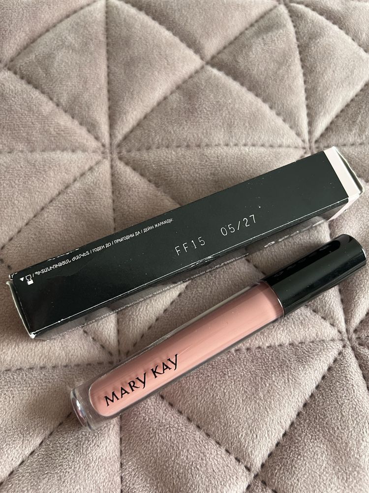 Блиск помада Mary Kay Nude Blush нова