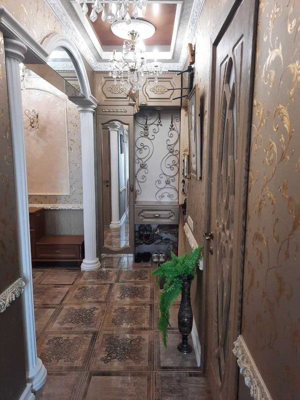 Продам свою  3ком.квартиру. метро Салтовское 3 мин. Пески.522м/р