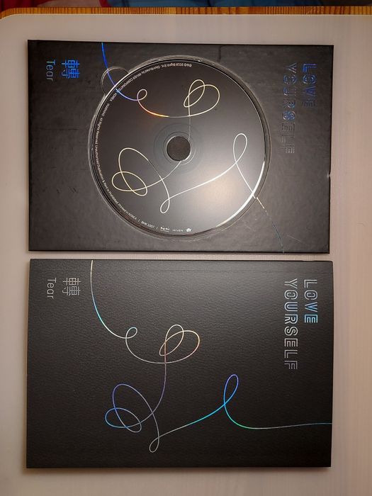 Album BTS Love Yourself Tear + plakat