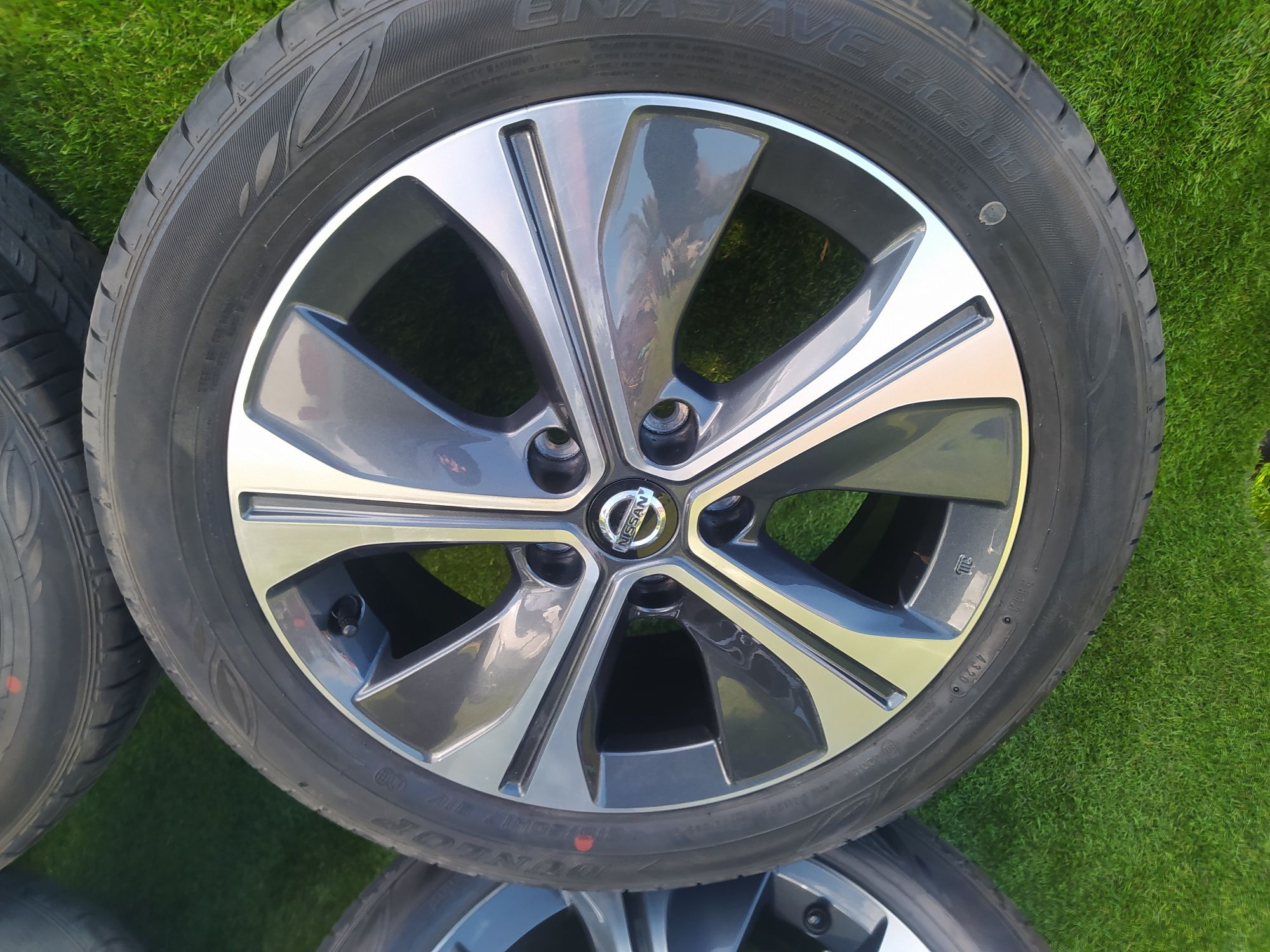 Felgi koła NISSAN Pulsar LEAF 215/50 R17 Lato