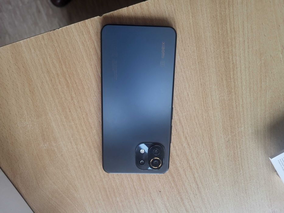 Xiaomi Mi 11 Lite 5G 6 GB 128 GB Stan Bdb