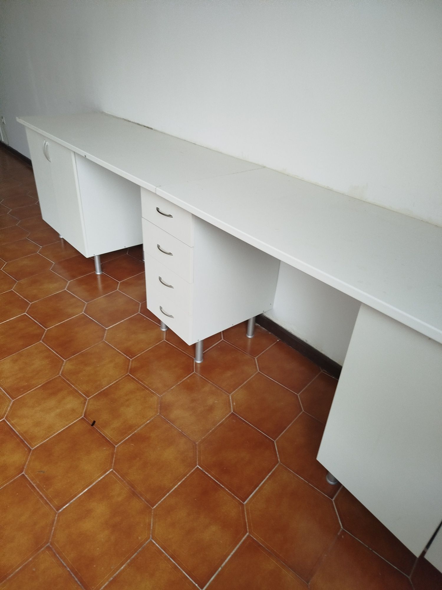7 Móveis com gavetas multiusos