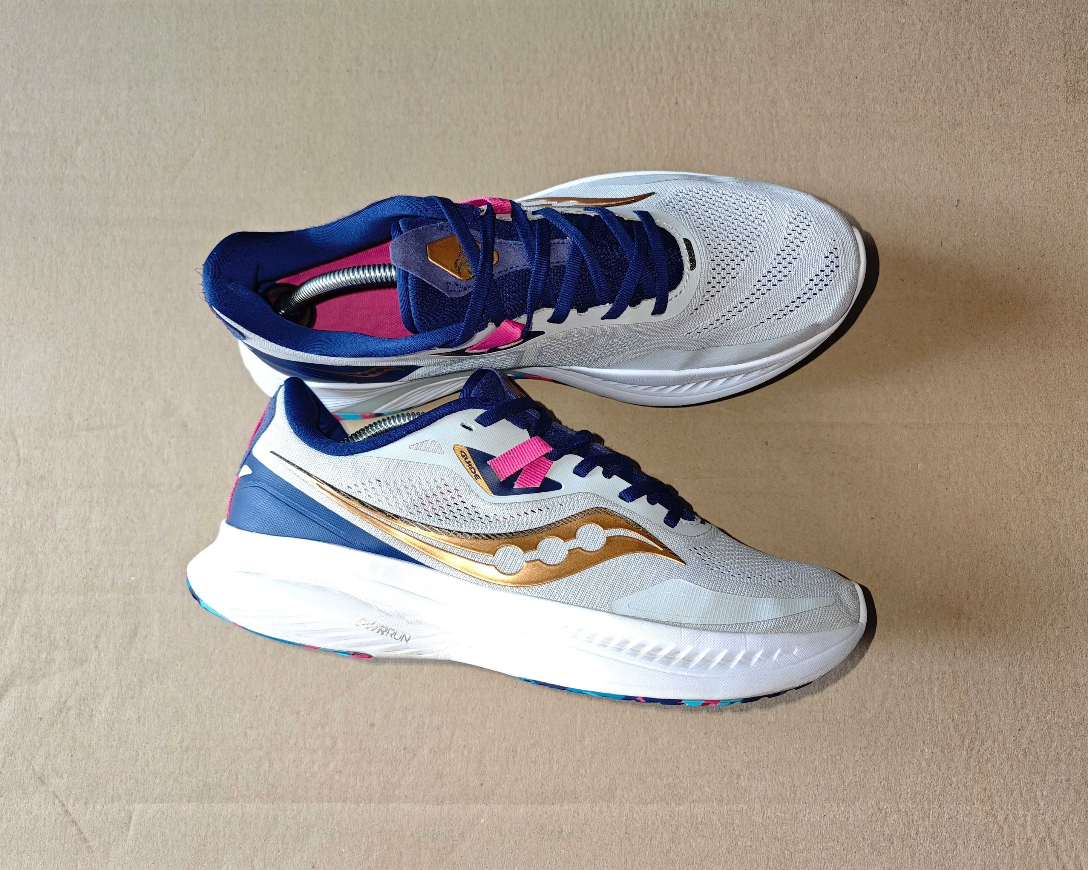 Оригінальні Кросівки Saucony Guide 15