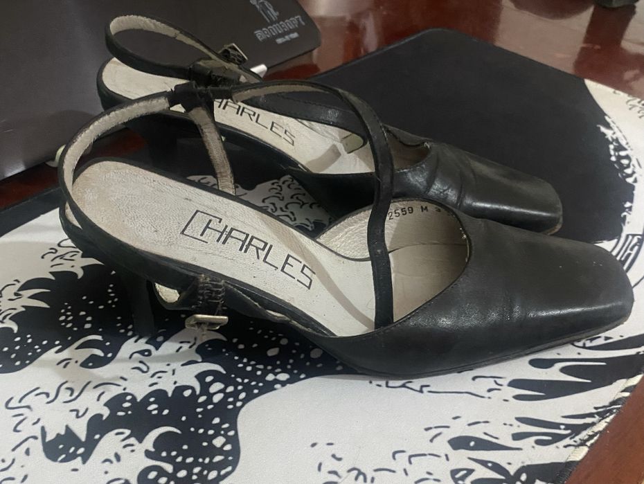 Sapatos de senhora (N36)