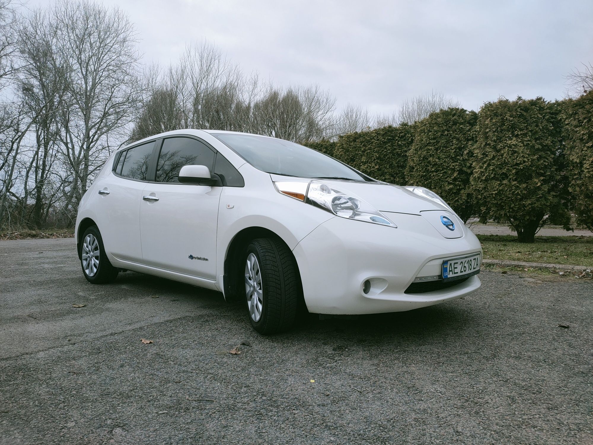 Продам Nissan Leaf 2015