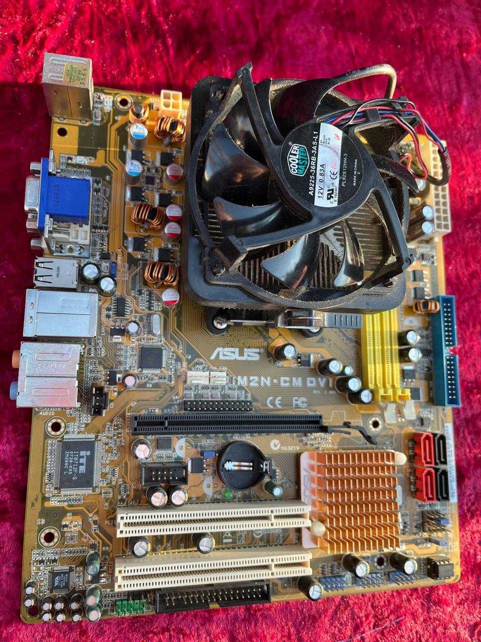 Материнская плата ASUS, работоспособность не проверял.
