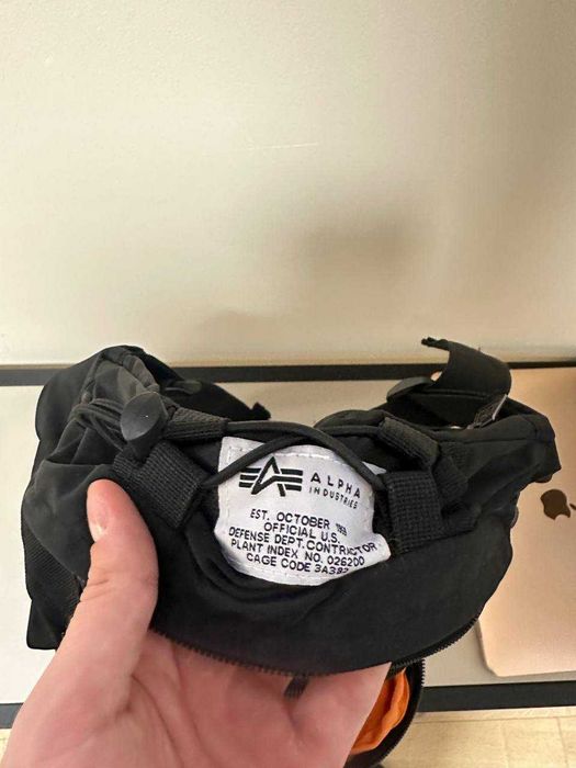 Сумка на пояс Alpha Industries