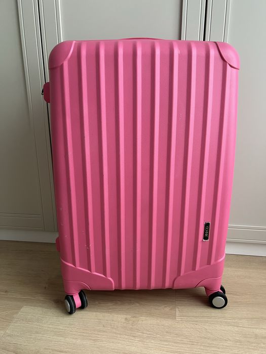 Duża walizka ochnik