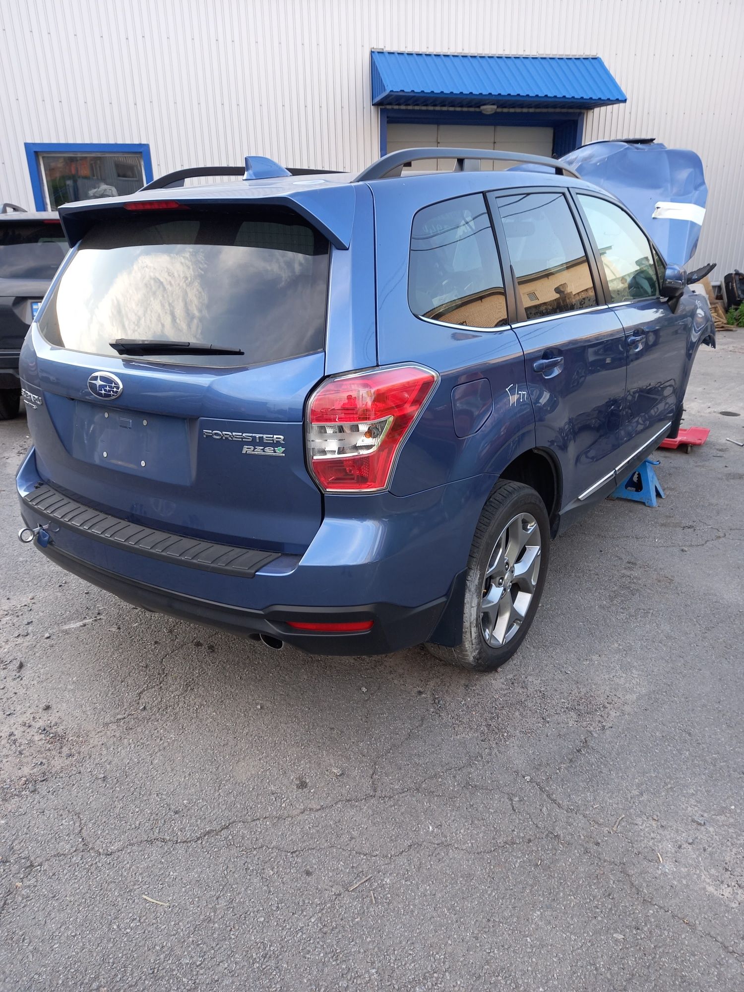 Разборка Subaru Forester sj s13 2013-2018