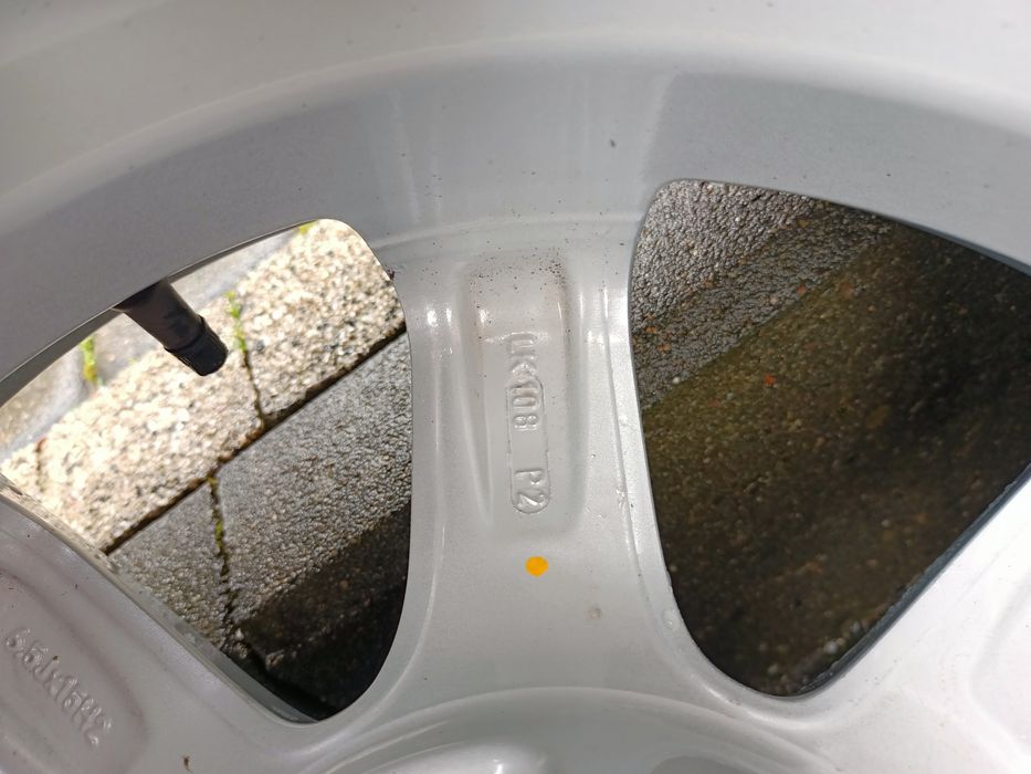 Koła alufelgi z oponami zimowymi Volvo Ford Peugeot 15"4x108